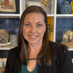 Angela Smith, MBA — Financial Coaching